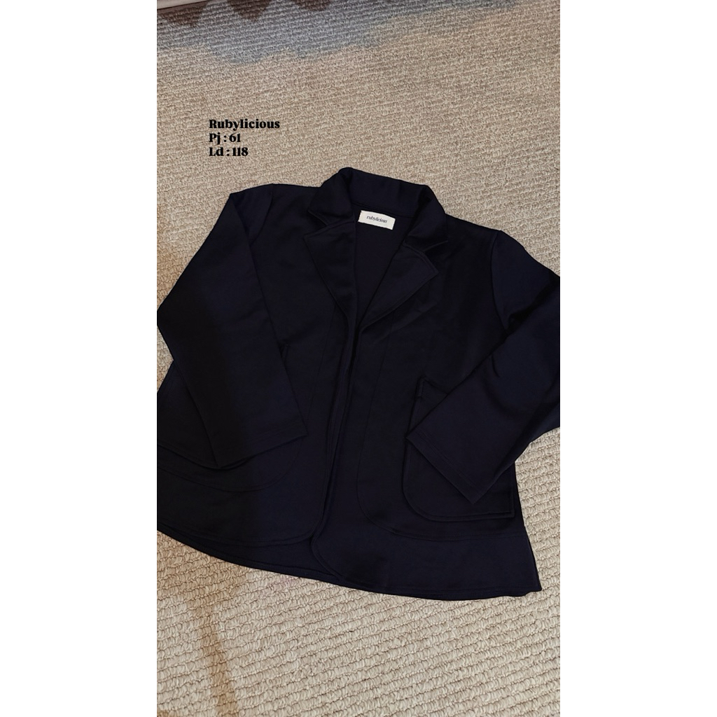 Rubylicious blazer hitam