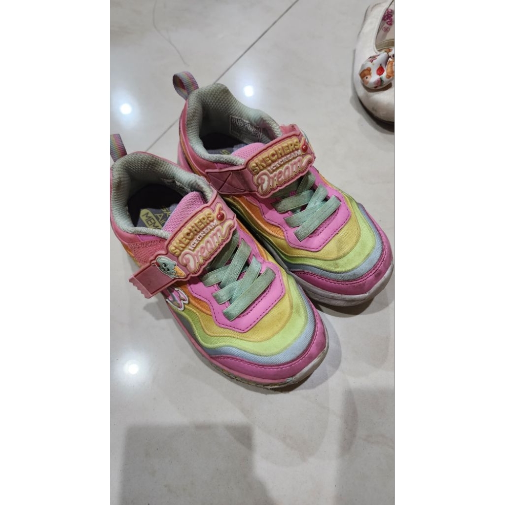 Skecher sepatu anak Preloved