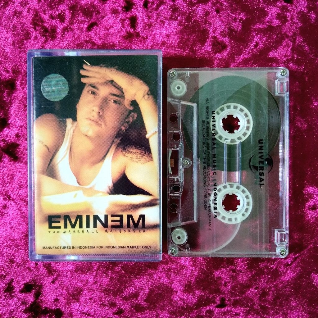Kaset Eminem - The Marshall Mathers LP (Special Edition)