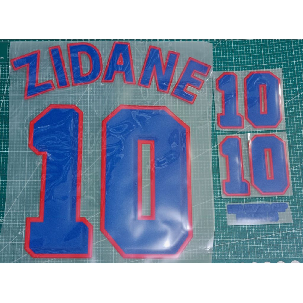 NAMESET FLOCK VELVET ZIDANE PRANCIS FRANCE AWAY 1998