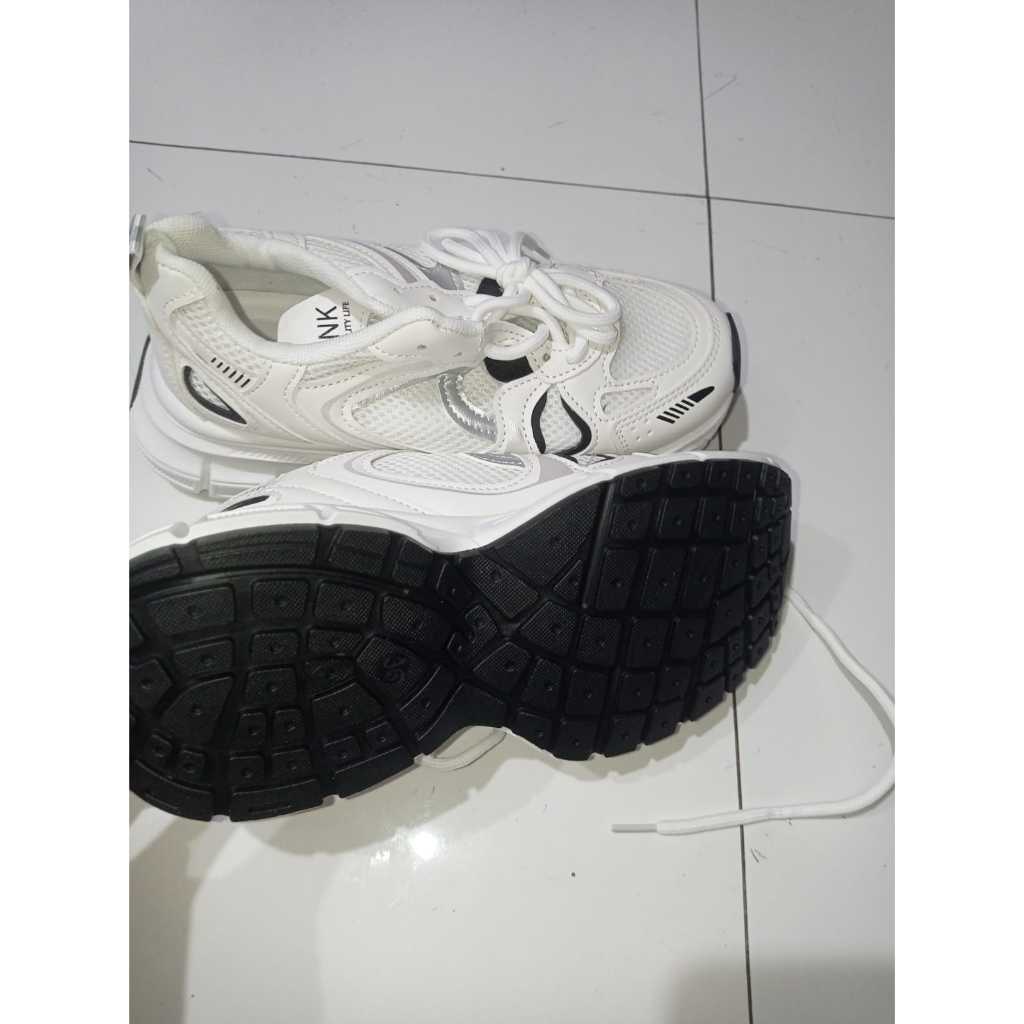 prelove ASNK sepatu warna putih
