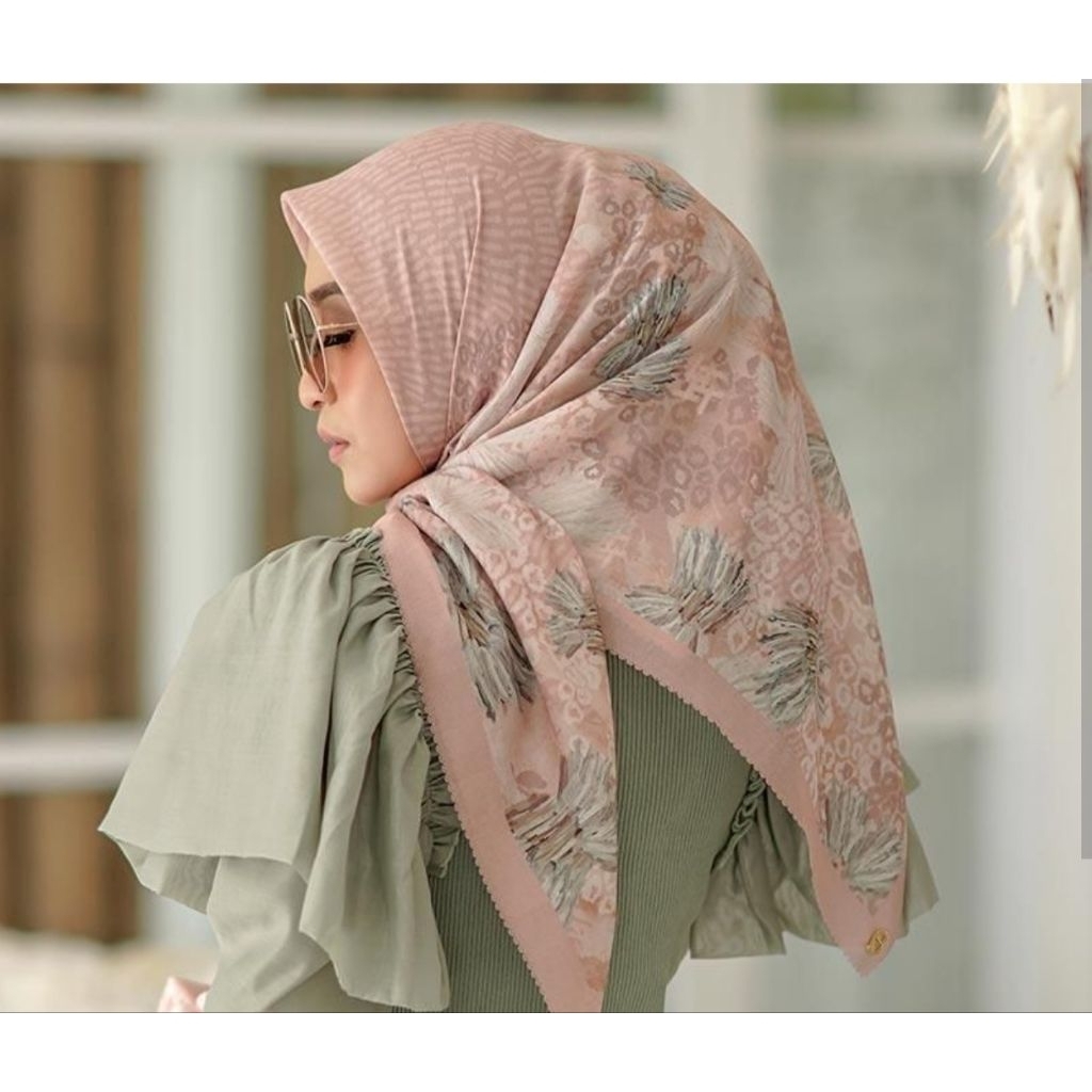 Buttonscarves Les Amities Peach