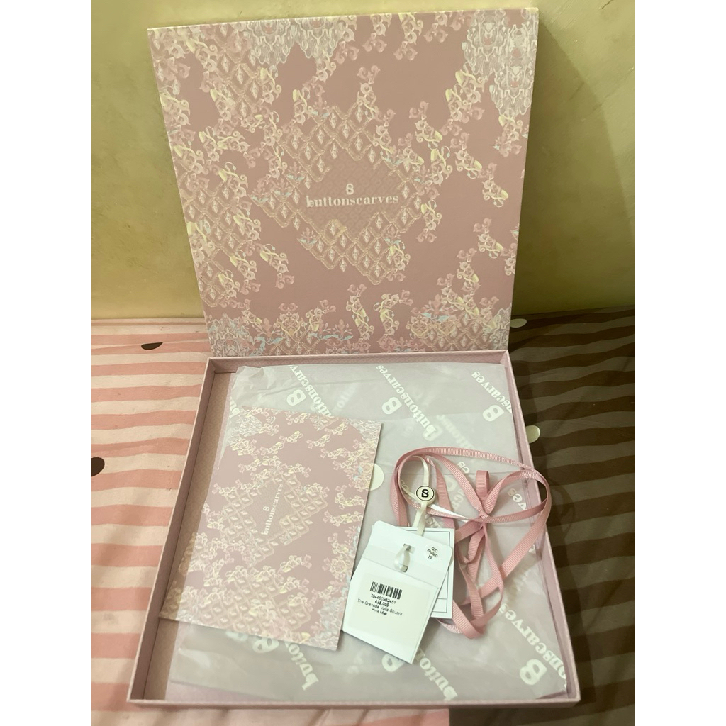 Box Buttonscarves The Granada Voal Square PINK MIST