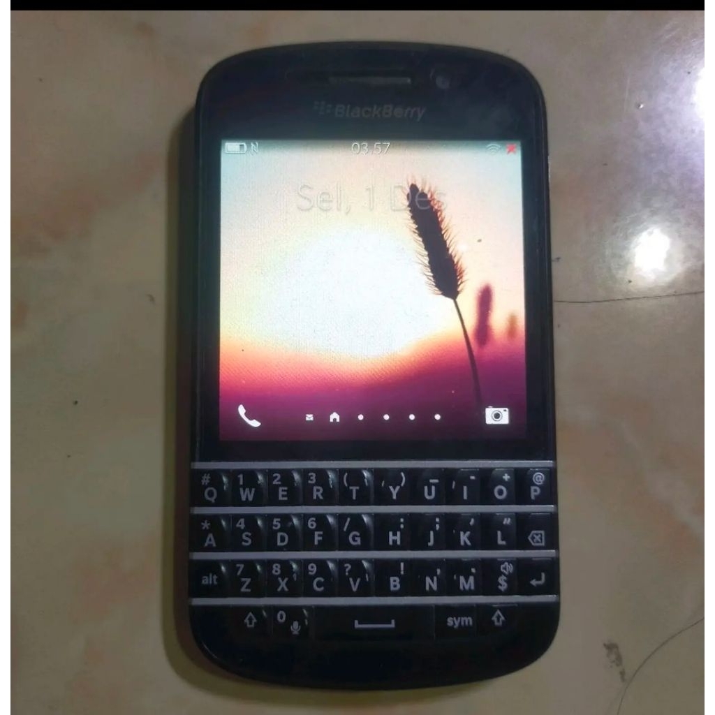 blackberry q10. minus cek deskripsi