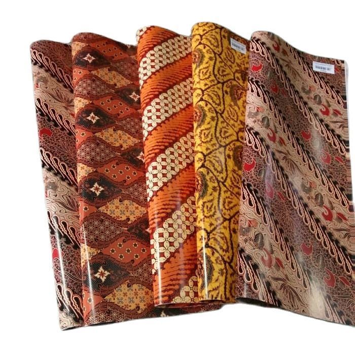 KIKY Kertas Kado Motif Batik Random Kertas Kado Kiky Glosy Gift Wrapping