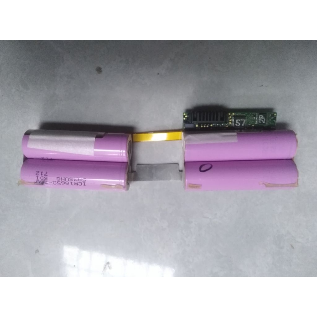 Baterai bekas laptop