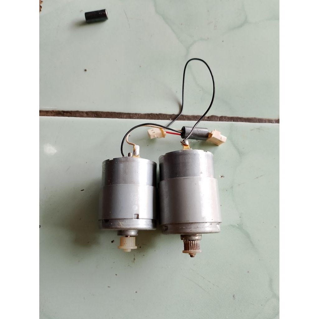 Dinamo Printer HP Deskjet D2666