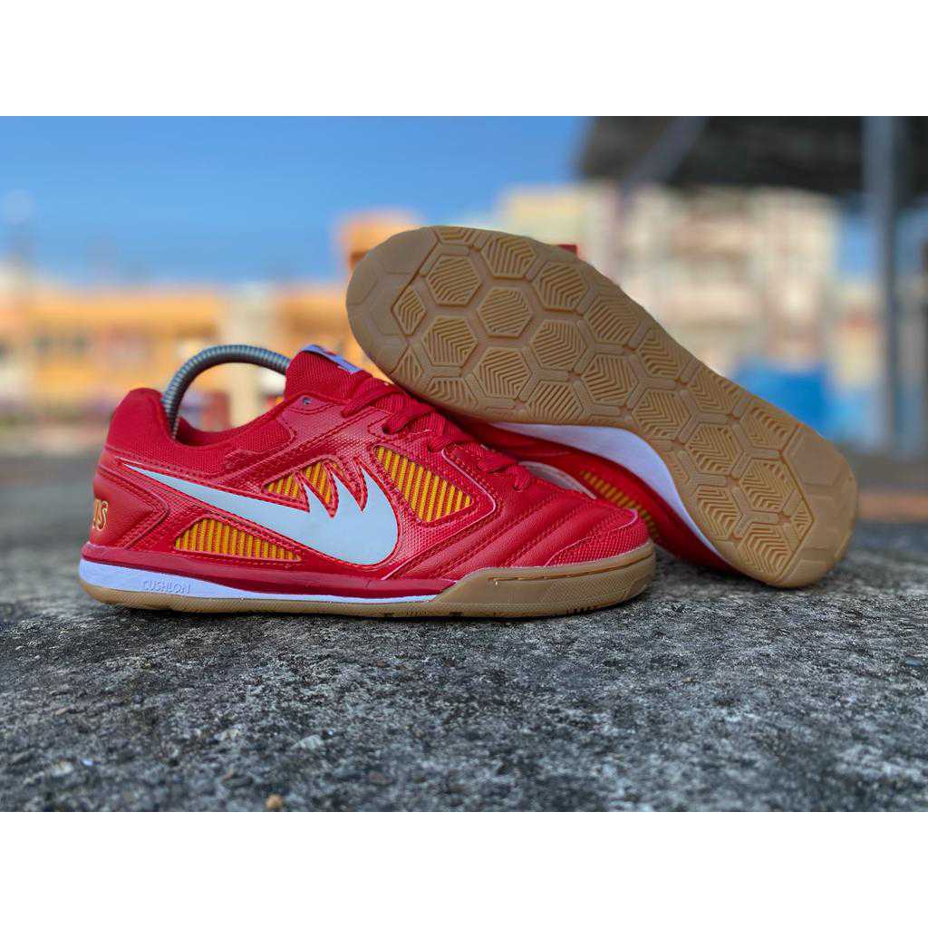 [Best Seller] Sepatu Futsal Supreme X Nike SB Gato IC - Gym Red White Cyber