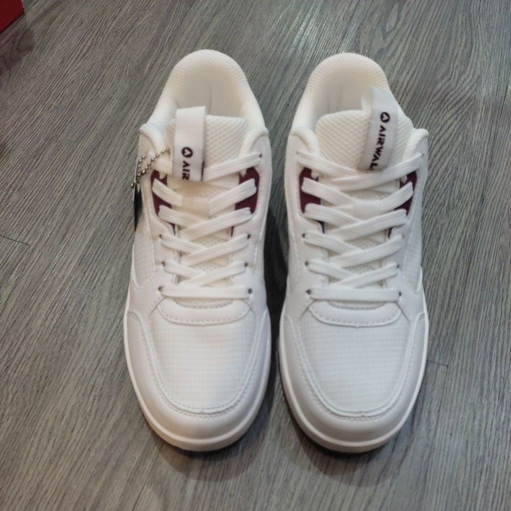 SEPATU AIW DIME