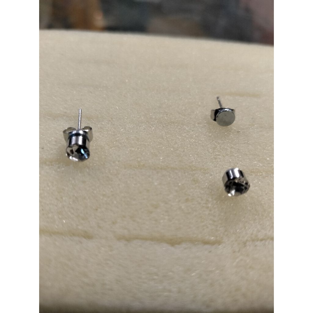 Anting Tindik Magnet Permata Telinga Ada Tusuk Dibelakang magnet Keren Kekinian Cowok