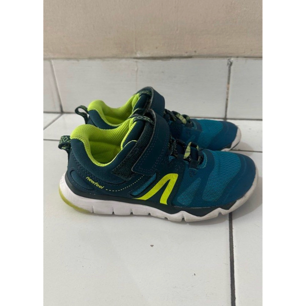 decathlon sepatu anak preloved