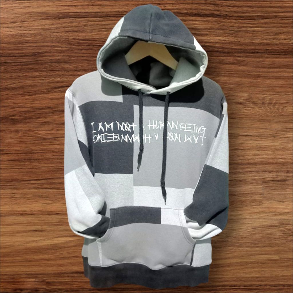 HOODIE JUMPER IM NOT HUMAN
