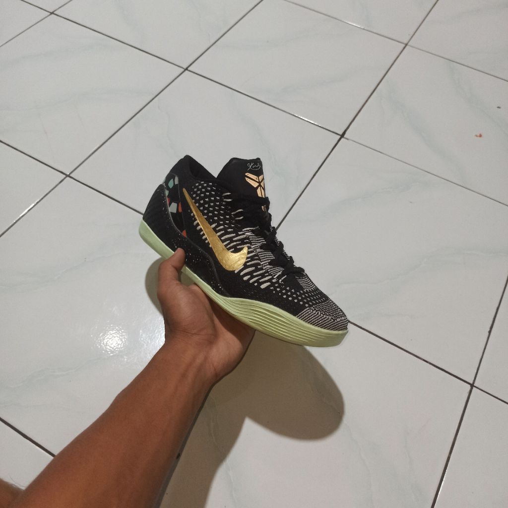 sepatu basket second kobe 9 protro size 41 premium