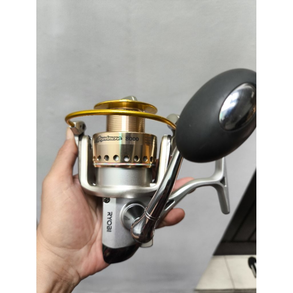 Reel Ryobi Applause 8000