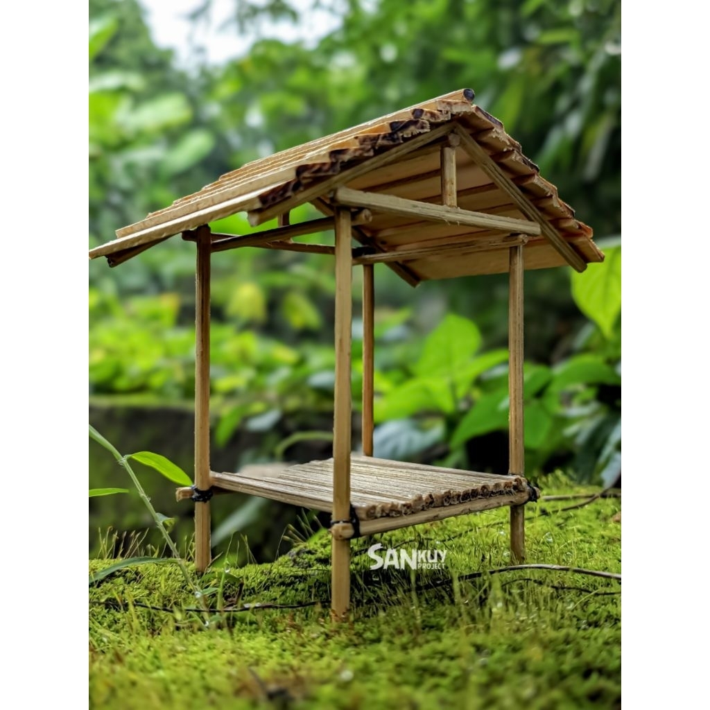 miniatur saung / miniatur gubuk bambu miniatur diy