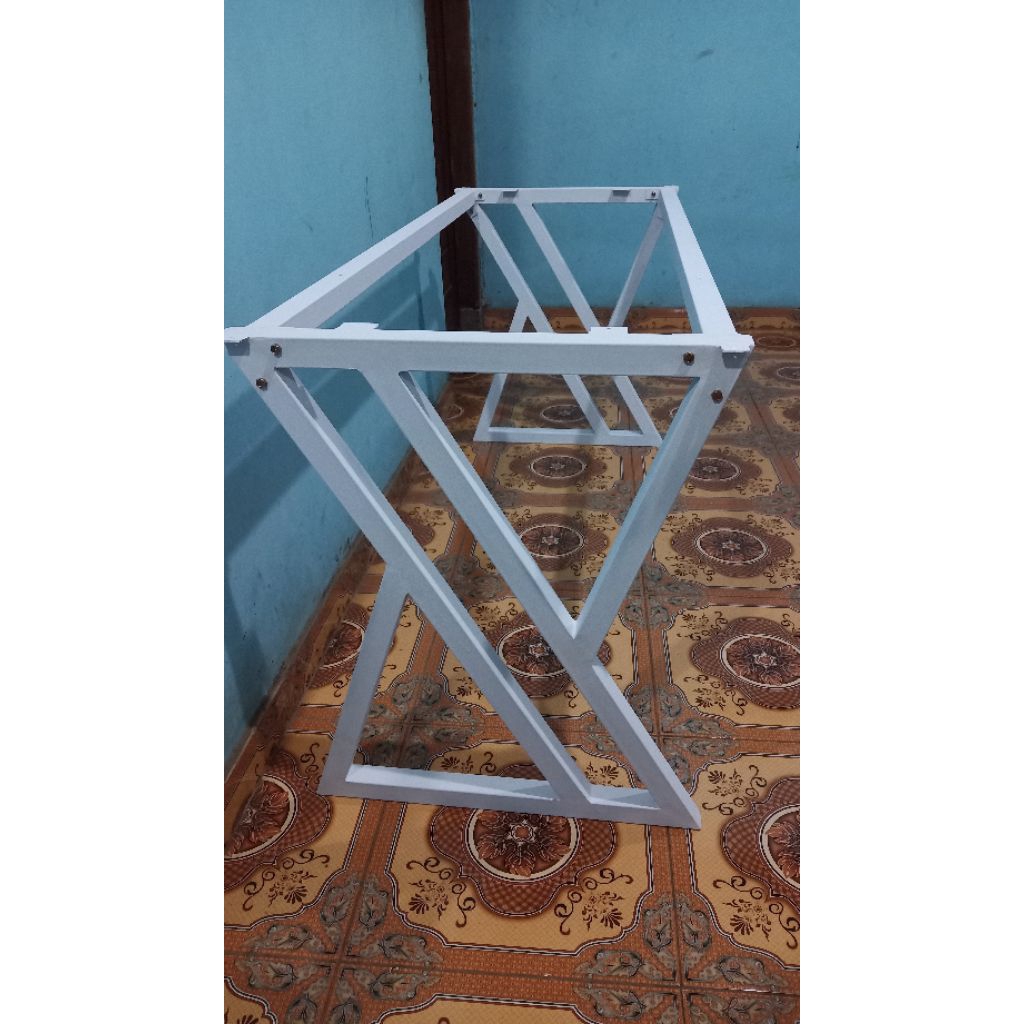 Besi Hollow 4x4(3,5x3,5)/Kaki meja besi hollow/meja minimalis/meja serbaguna