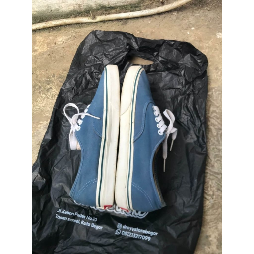 vans authentic