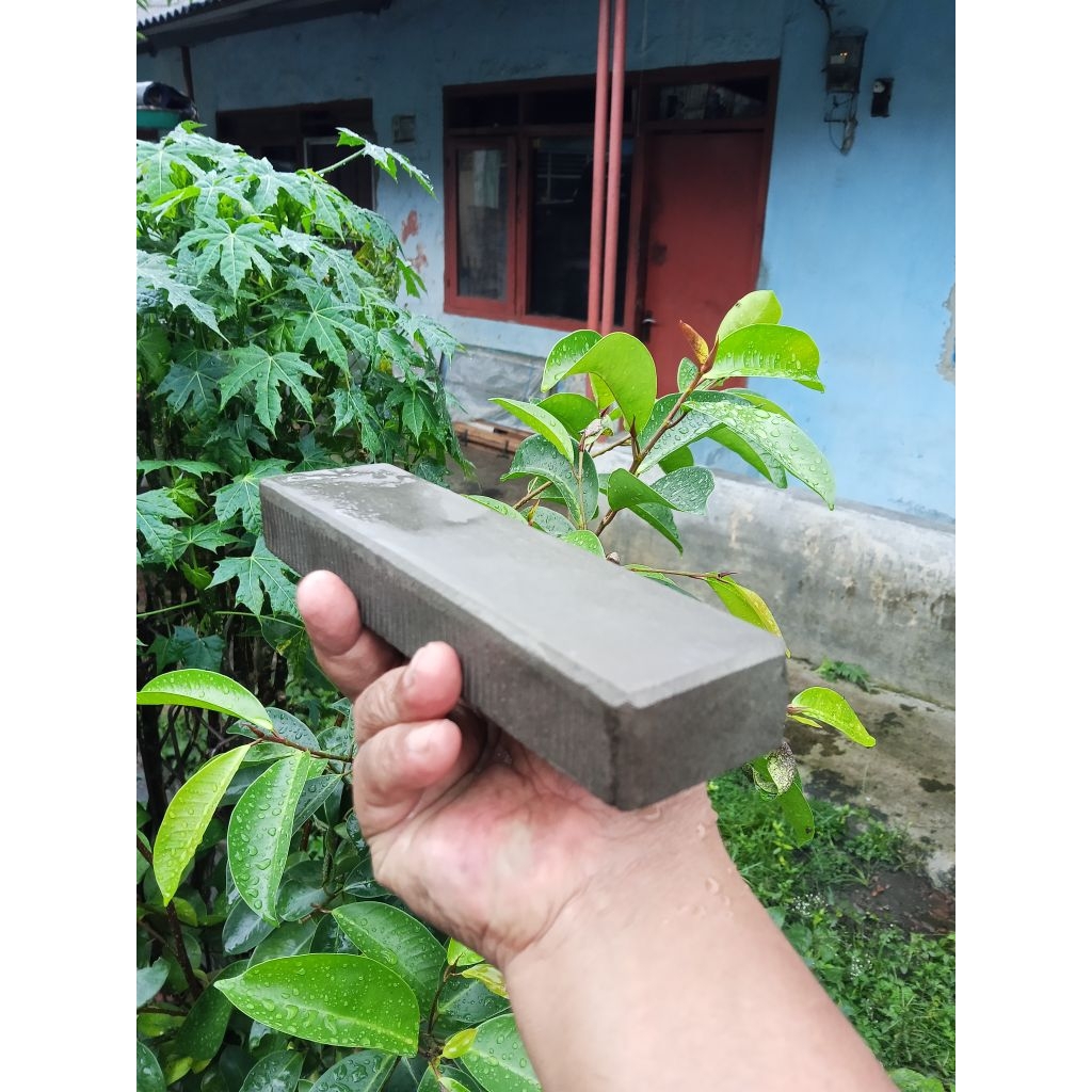 Batu Asah Sintetis Carbide Grit 5000