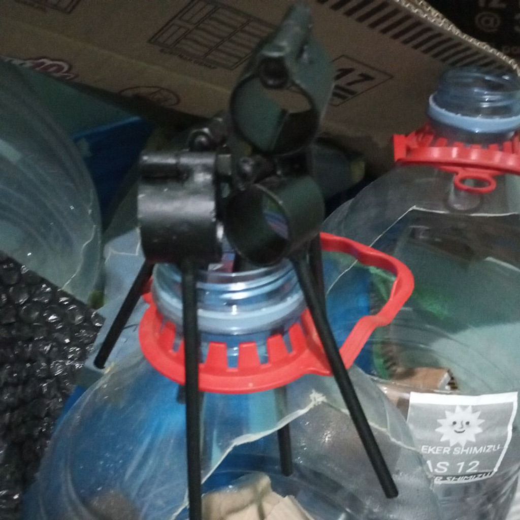 Tang pembuka drat lampu E27 harga murah, ringan,tipis