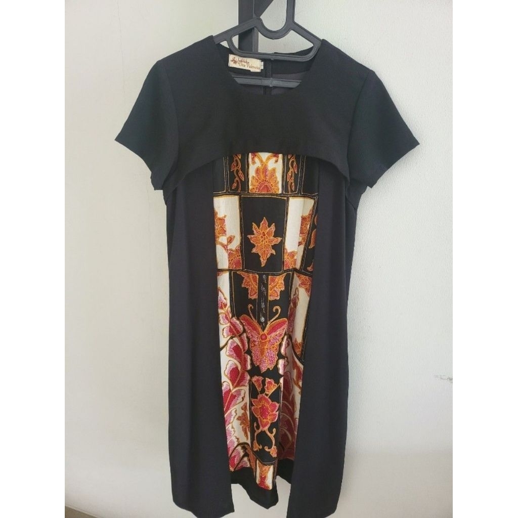 Dea Valencia Batik Kultur Dress