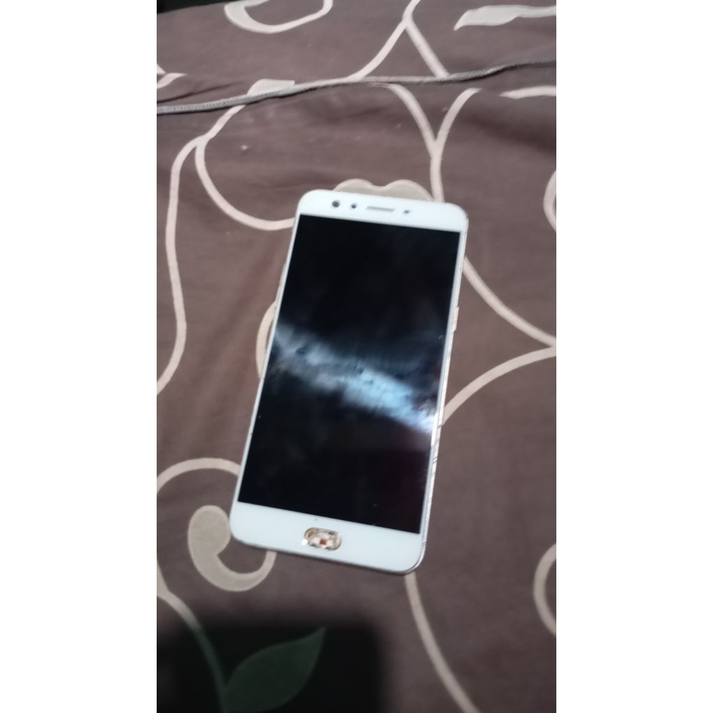 oppo f3plus minus