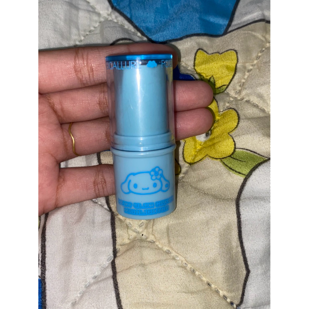 highlighter focallure x sanrio