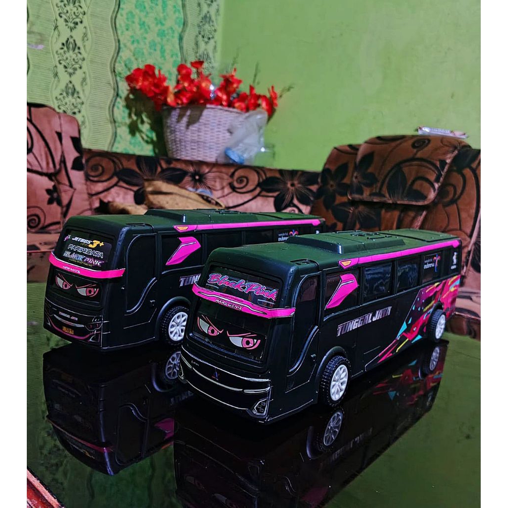 Bus RKC Modif JB3+ Voyager Standar – Full Sticker Bodi Kaca Selendang + Spion Winglet AC