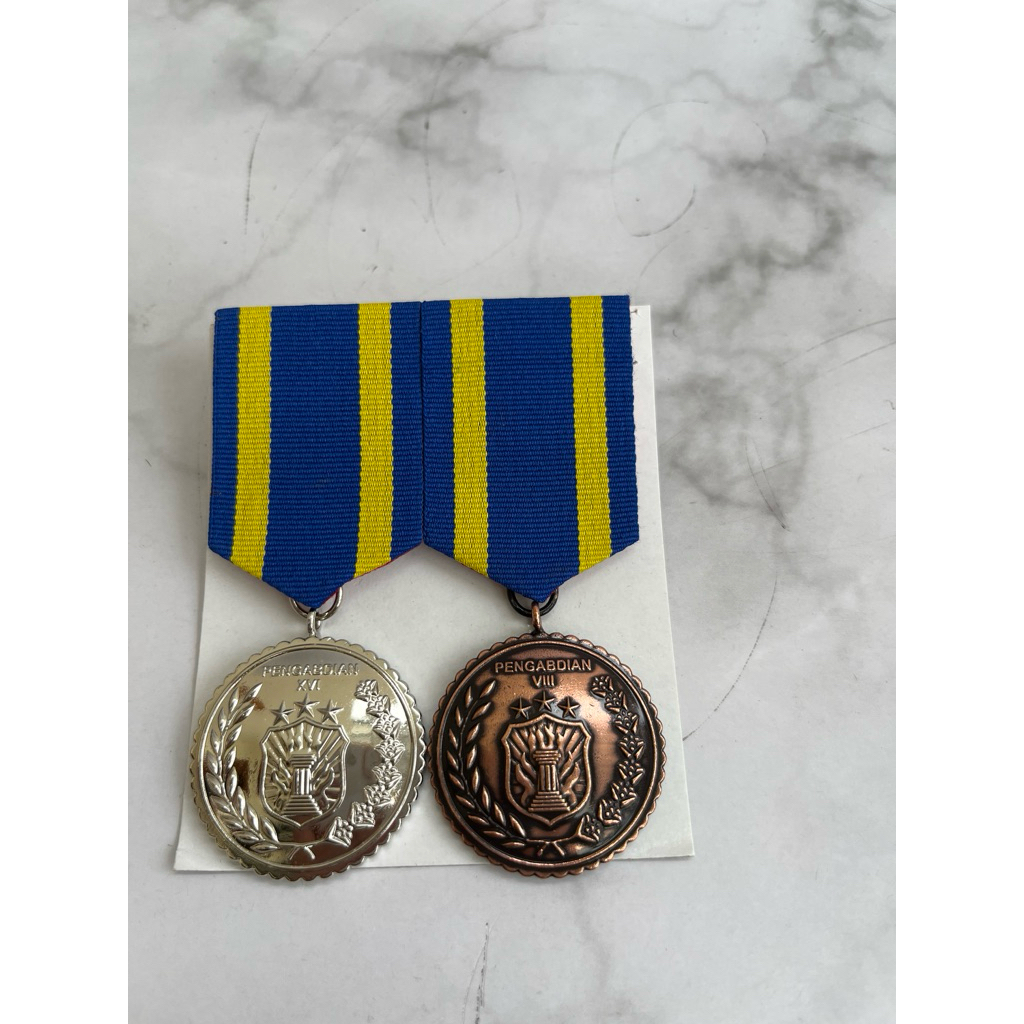 Satya Lencana Medali Pdu Polri gabung 8 tahun dan 16 tahun Pengabdian