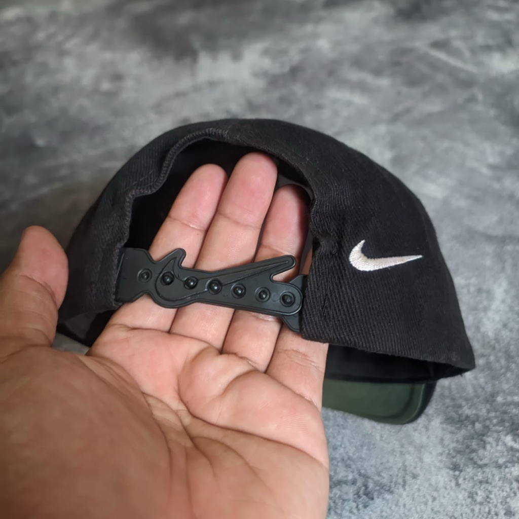 Topi Caps Nike Vintage Strap Logo Second Original