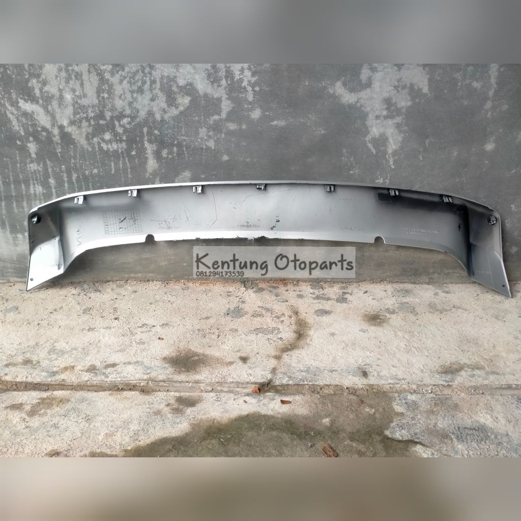 Diffuser Bumper Depan Pajero Sport 2016 - 2019 / Skidplate Bumper Depan  Pajero Sport 2016 - 2019 Or