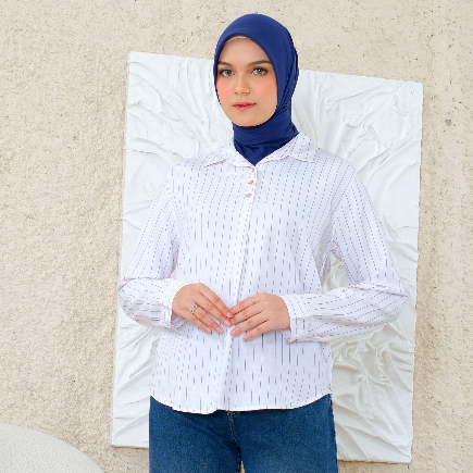 RILLEY - Kemeja Blus Khyra | Kemeja Salur Putih Wanita | Kemeja Wanita Bahan Adem Rayon Slub