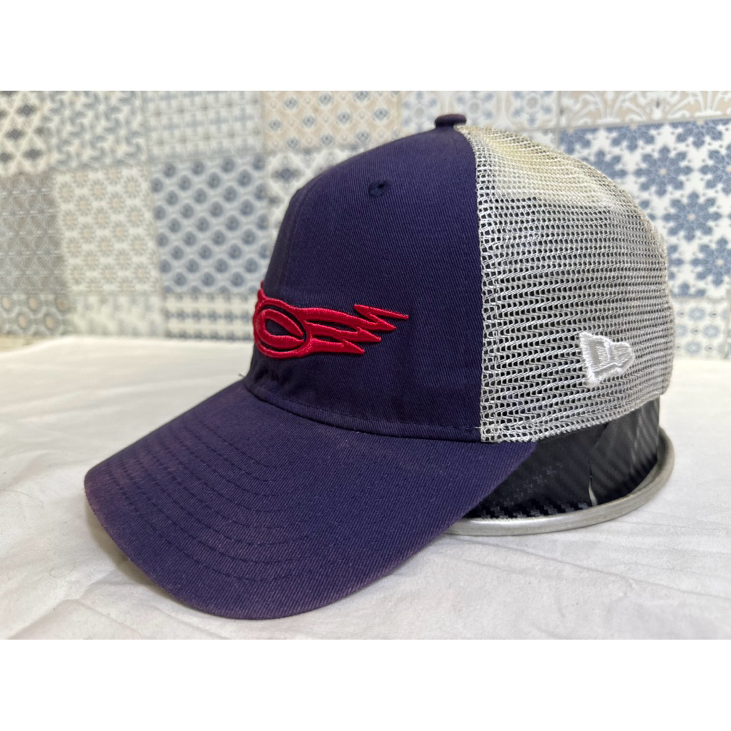 Topi Second Brand Branded Cascade X New Era Vintage Original Trucker