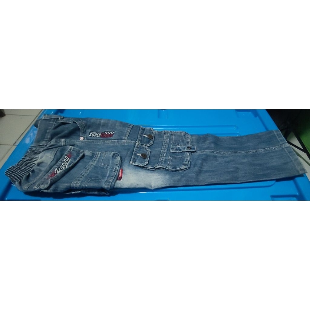 celana Levis anak laki laki