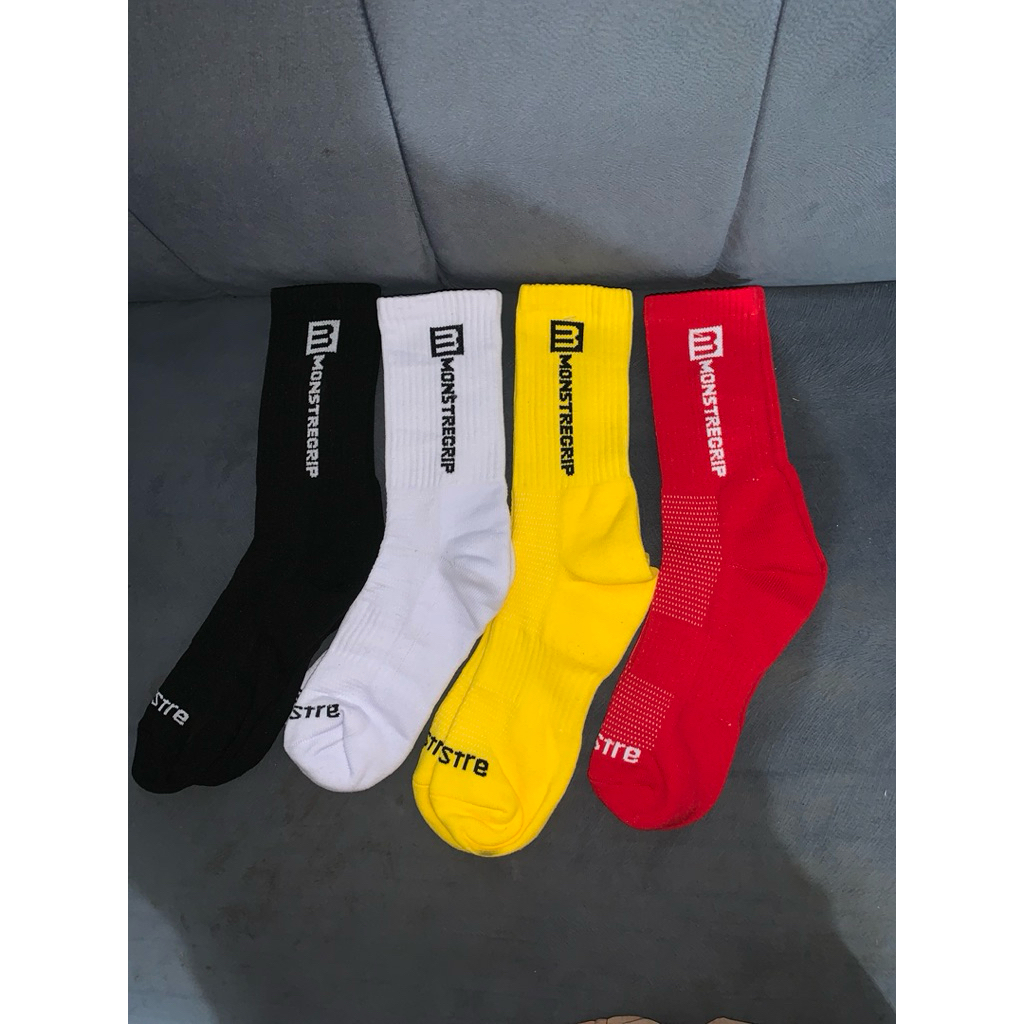 Monstregrip kaos kaki bola/futsal sport olahraga bahan nylon lembut lentur double karet