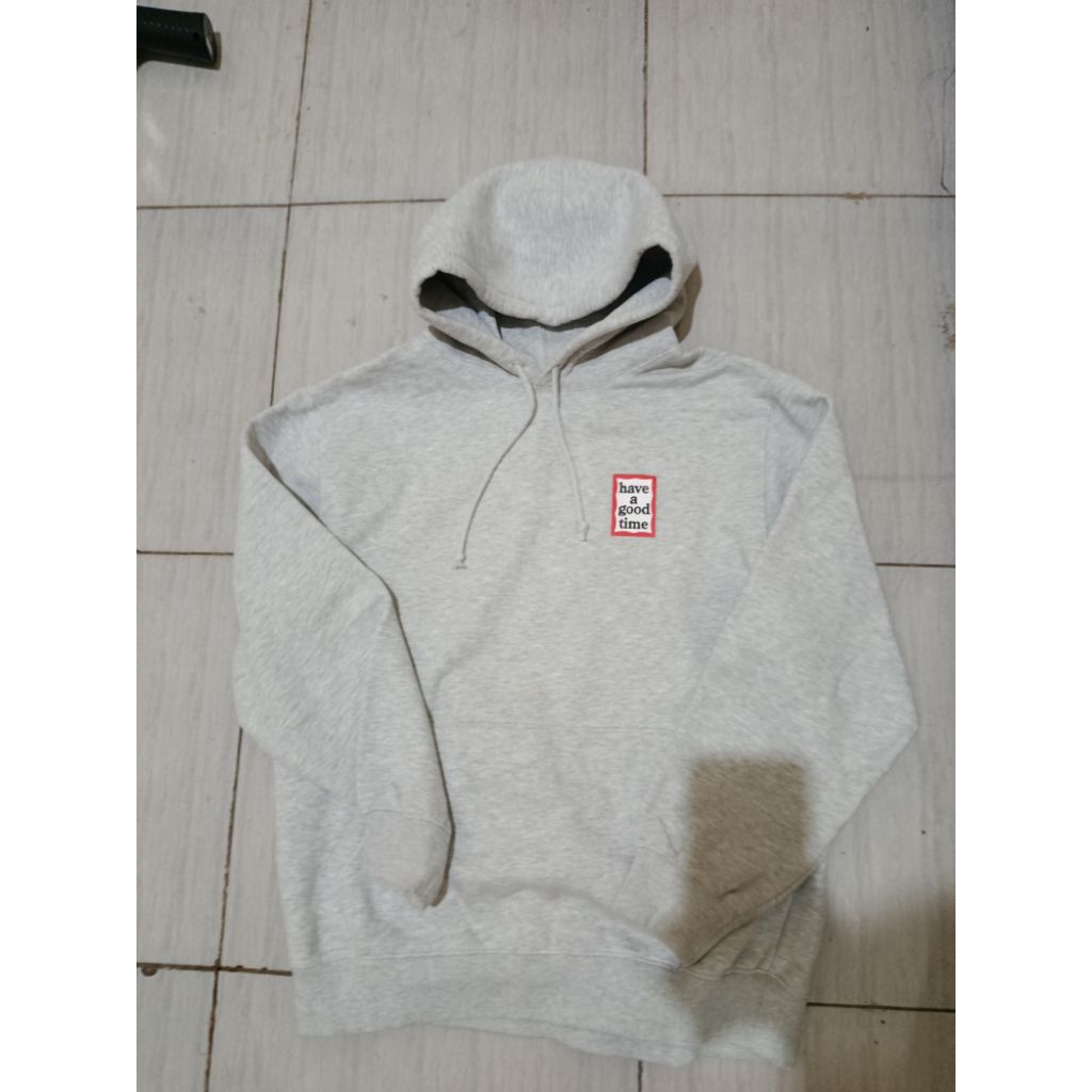 hoodie HAGT small logo