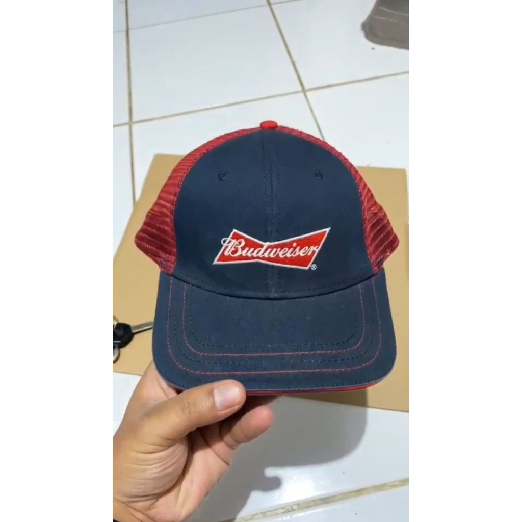 Budweiser Trucker hat