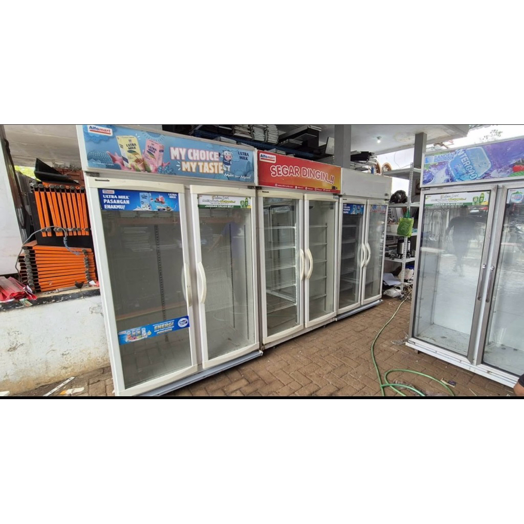 Chiler showcase pendingin 2 pintu second like new