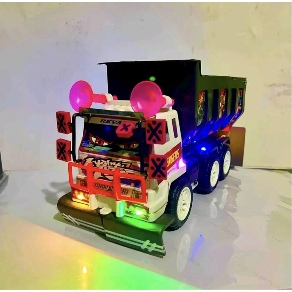 Miniatur Truk oleng plastik Modifikasi super keren variasi