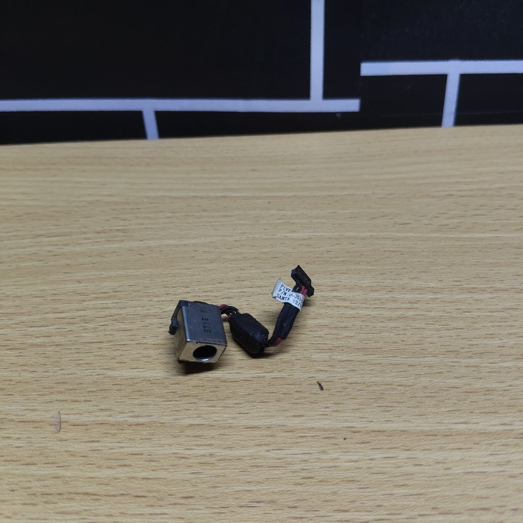 Jack DC Laptop Notebook Acer aspire one 722 AO722