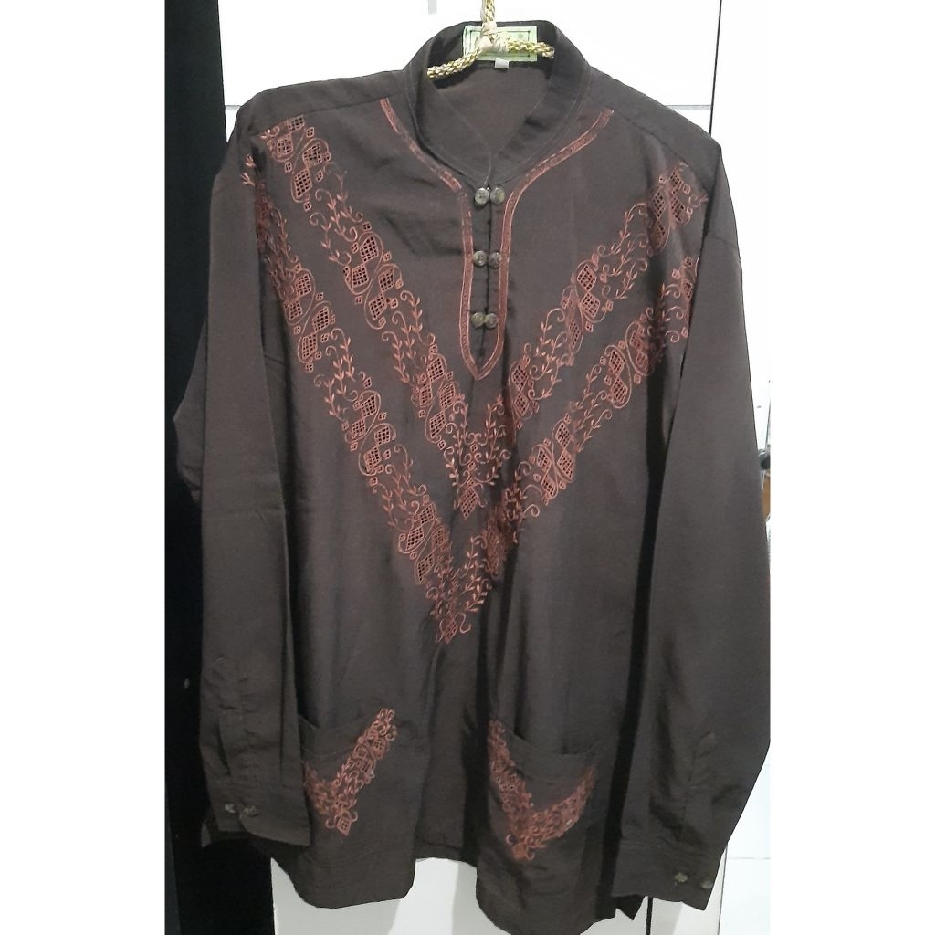 Preloved - Kemeja koko coklat pria merk Batik Keris Mas