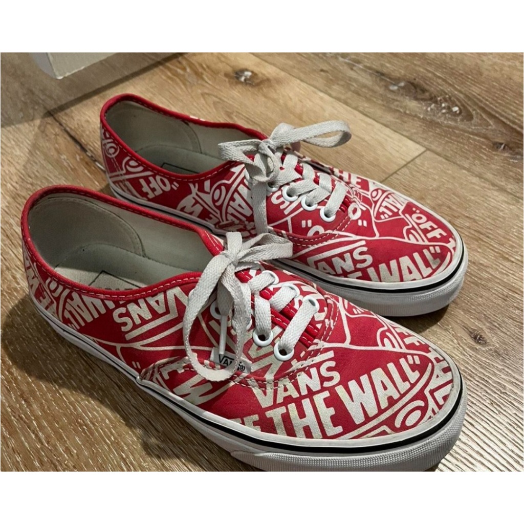 Second Sepatu Vans Off The Wall Merah Bermotif Unik size 38