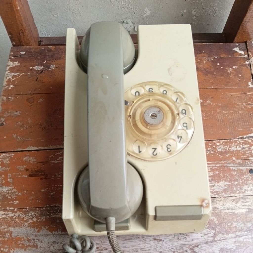 TELEPHONE PUTAR JADUL VINTAGE