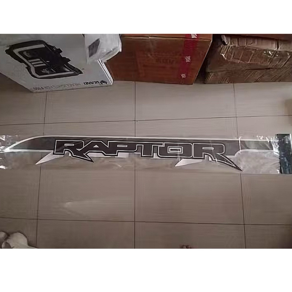 Stiker Raptor panjang untuk di body belakang mobil warna hitam