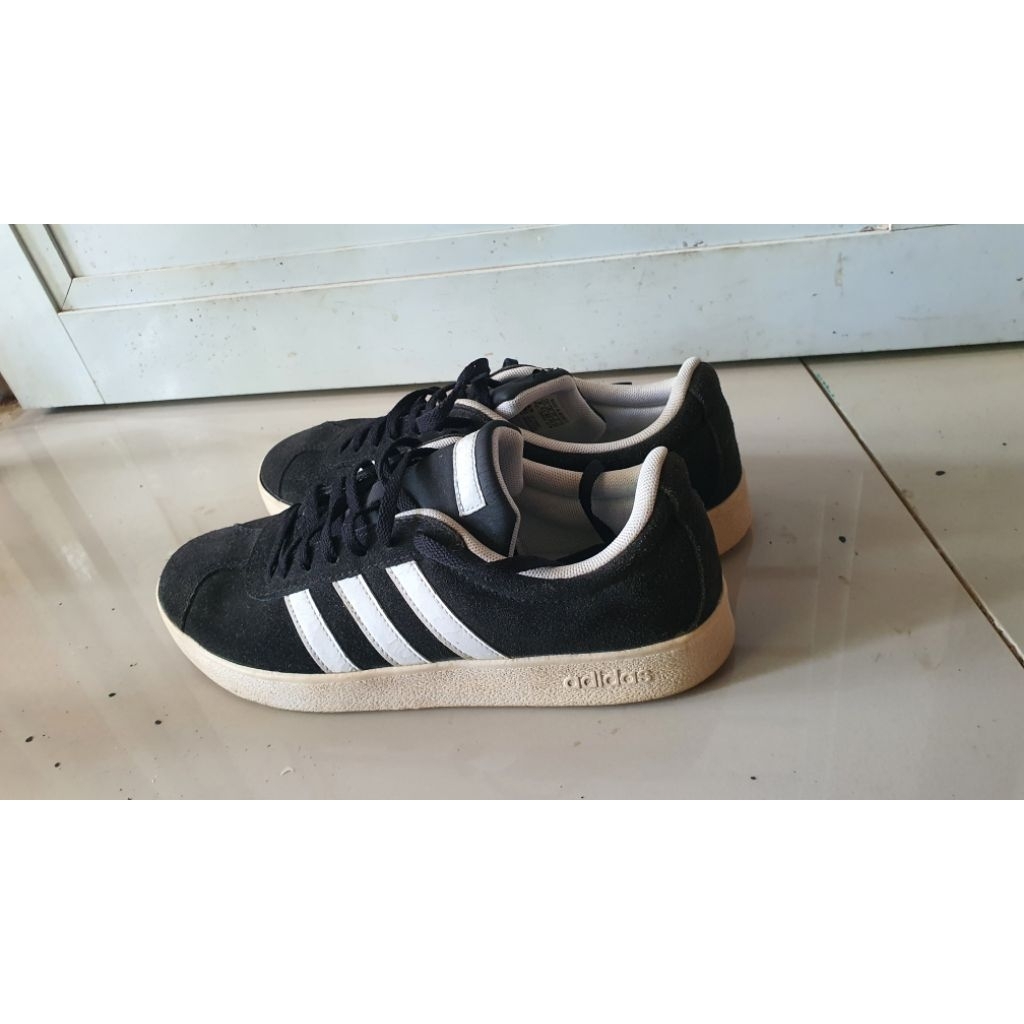 sepatu adidas** size 40 preloved