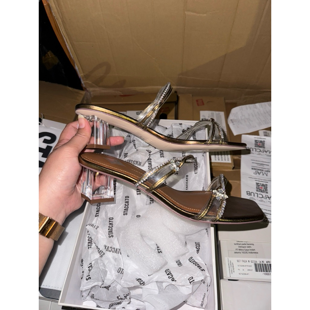 Staccato Heels Original Resmi