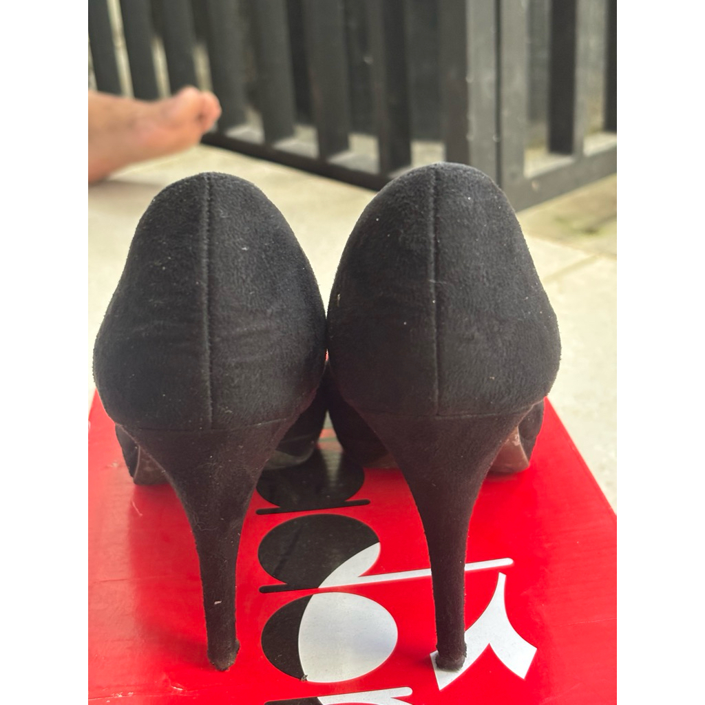 sepatu christian siriano payless size 40
