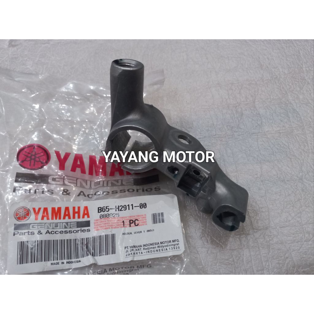 HOLDER DUDUKAN KABEL REM KIRI / DUDUKAN SPION KIRI AEROX 155 NEW CONNECTED ASLI ORIGINAL YAMAHA B65-