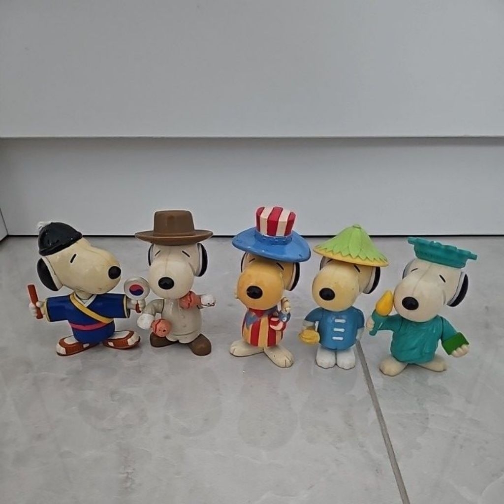 Figure snoopy mcd