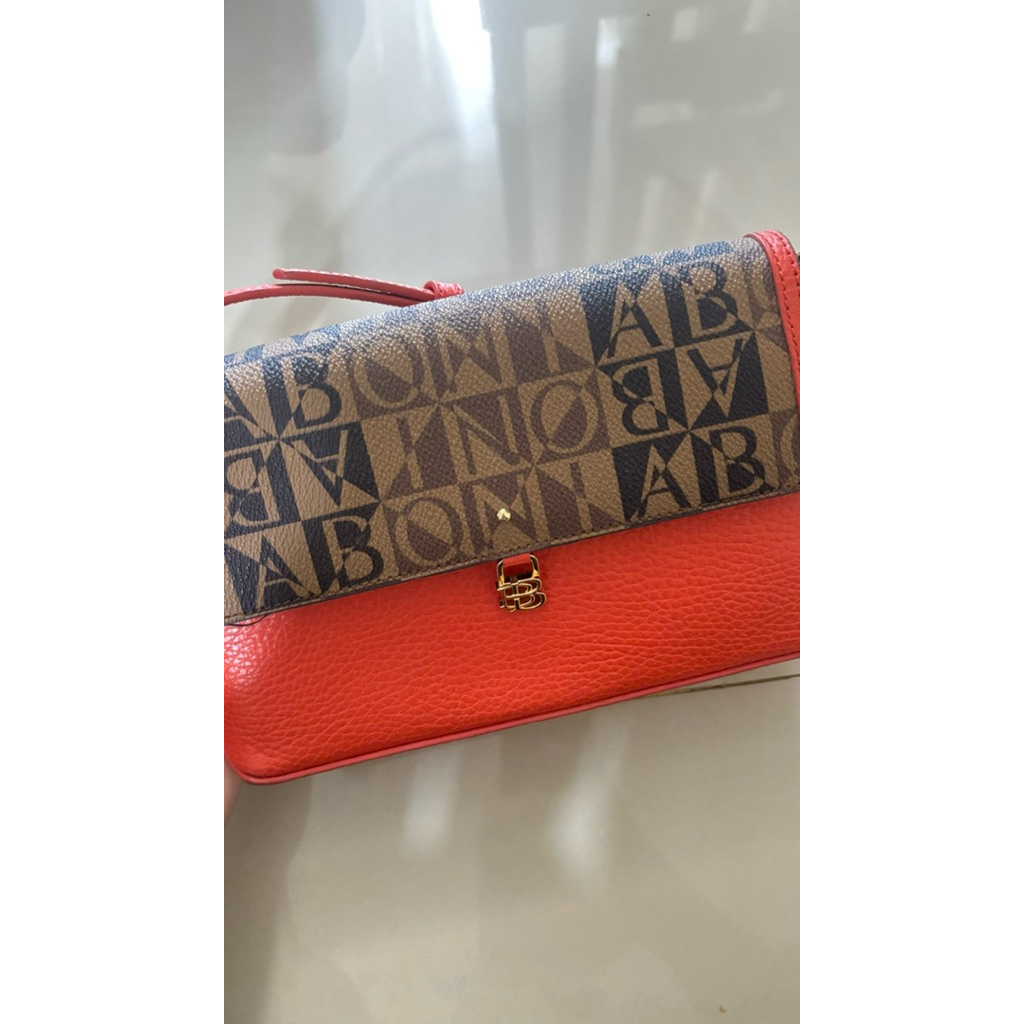 PRELOVED TAS SELEMPANG BONIA