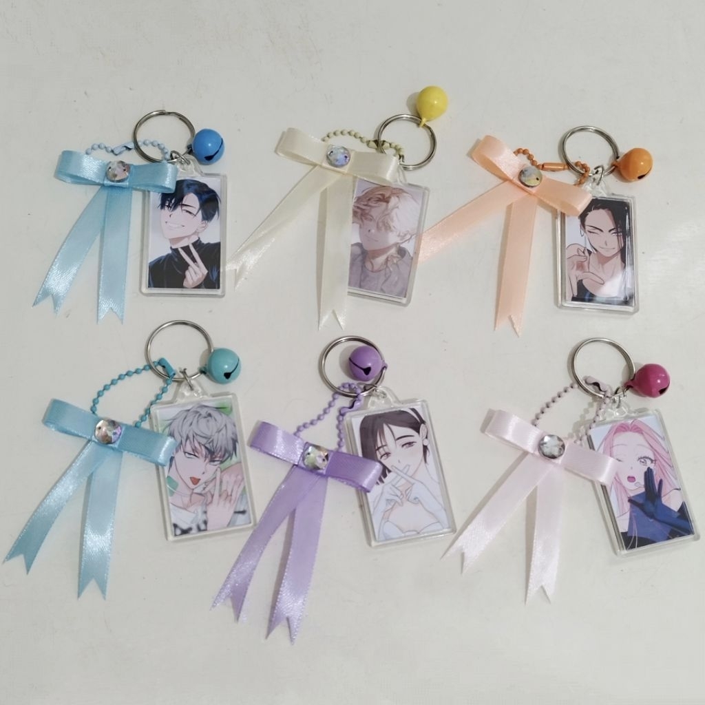 Keychain Alien Stage - Mizi, Sua, Ivan, Till, Luka, Hyuna